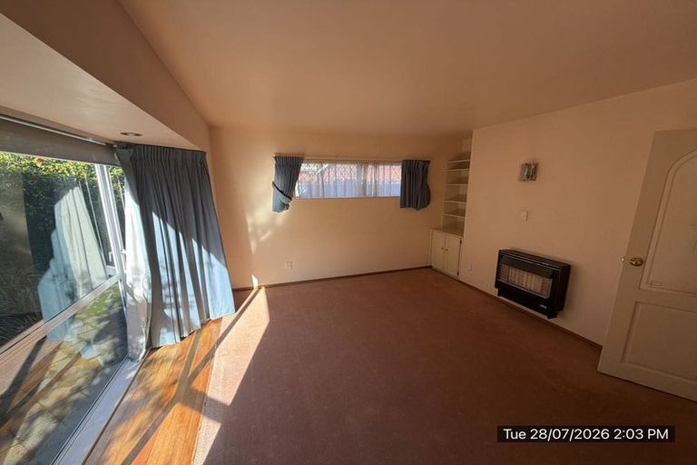 Photo of property in 75 Totara Crescent, Woburn, Lower Hutt, 5011