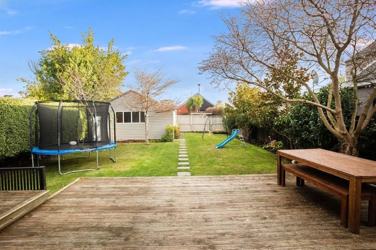 Photo of property in 93 Abberley Crescent, St Albans, Christchurch, 8014