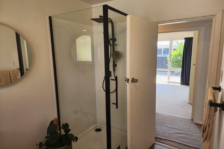 Photo of property in 80 Russley Road, Russley, Christchurch, 8042