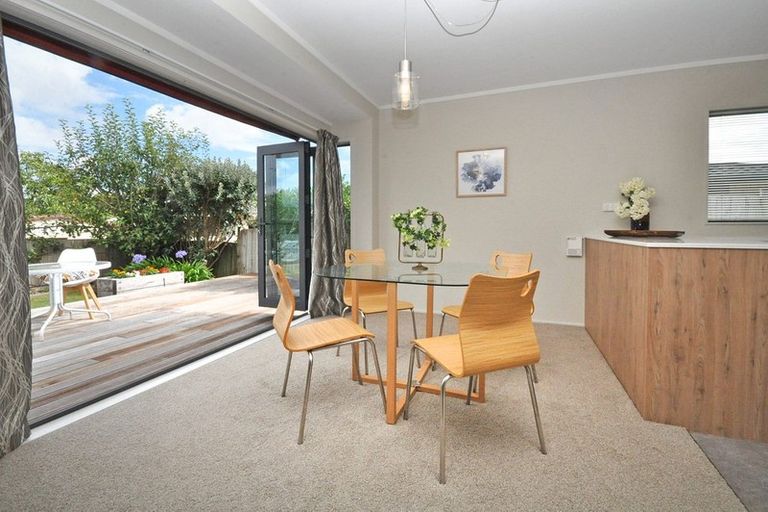 Photo of property in 11/56 Larnoch Road, Henderson, Auckland, 0610