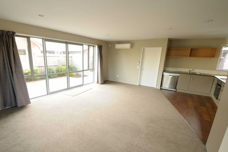 Photo of property in 8/190 Lincoln Road, Addington, Christchurch, 8024