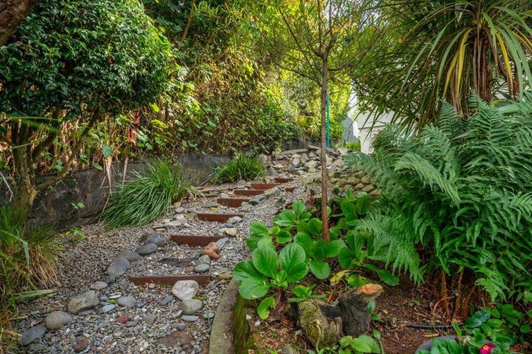 Photo of property in 17 Darby Street, Geraldine, 7930