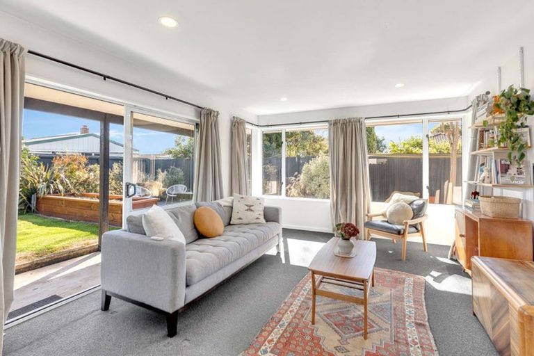 Photo of property in 39b Bassett Street, Burwood, Christchurch, 8083