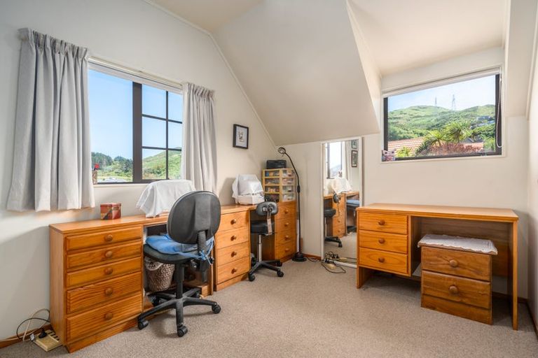 Photo of property in 158 Westchester Drive, Churton Park, Wellington, 6037