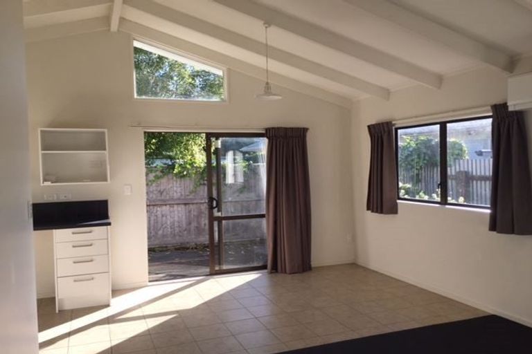 Photo of property in 37 King Street, Taradale, Napier, 4112