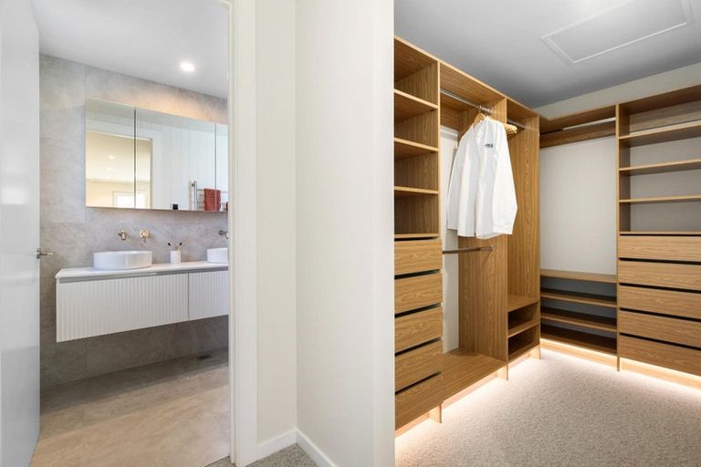 Photo of property in 35 Jack Hanley Drive, Jacks Point, Queenstown, 9371