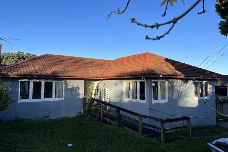 Photo of property in 2/5 Forrest Road, Milford, Auckland, 0620