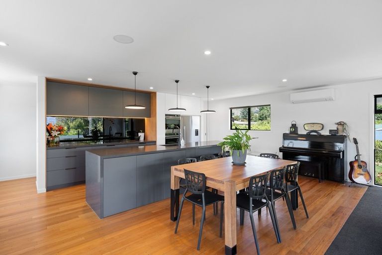 Photo of property in 156 Upton Street, Wanaka, 9305