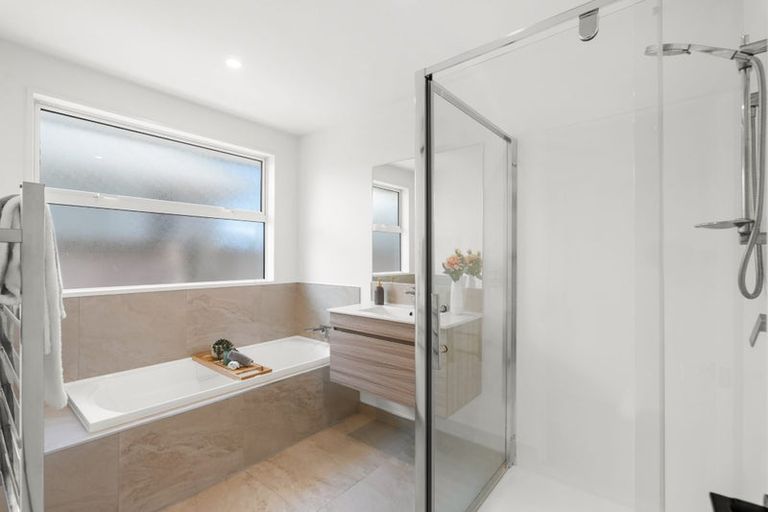 Photo of property in 28a Hooker Avenue, Bryndwr, Christchurch, 8053