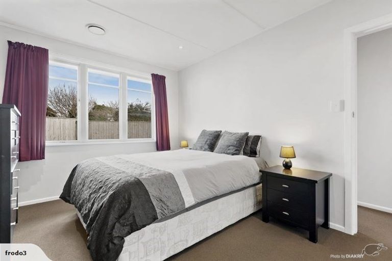 Photo of property in 7 Beazley Avenue, Paparangi, Wellington, 6037