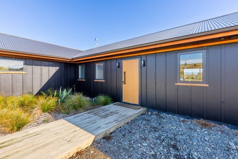 Photo of property in 360 Maharakeke Road, Waipukurau, 4281