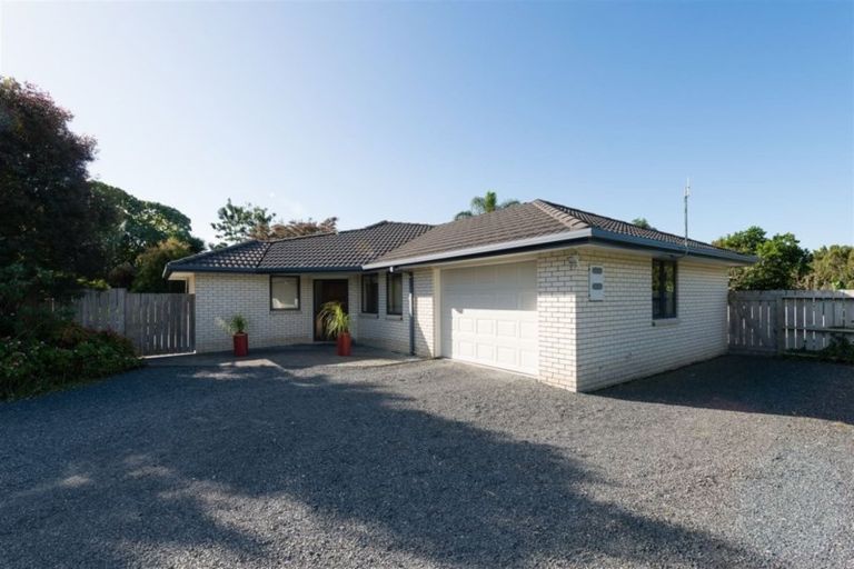 Photo of property in 2 Cochrane Drive, Kerikeri, 0230