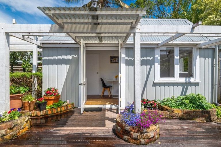 Photo of property in 13 Anne Street, Devonport, Auckland, 0624