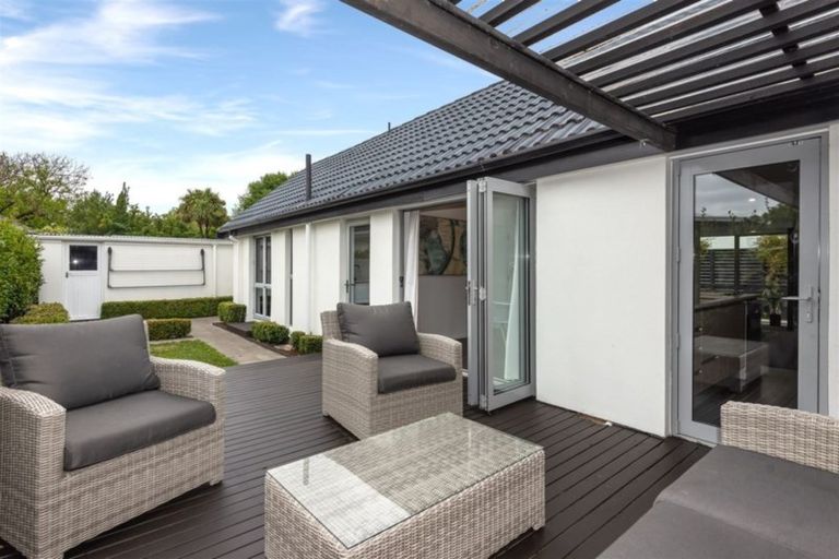 Photo of property in 3/132 Leinster Road, Merivale, Christchurch, 8014