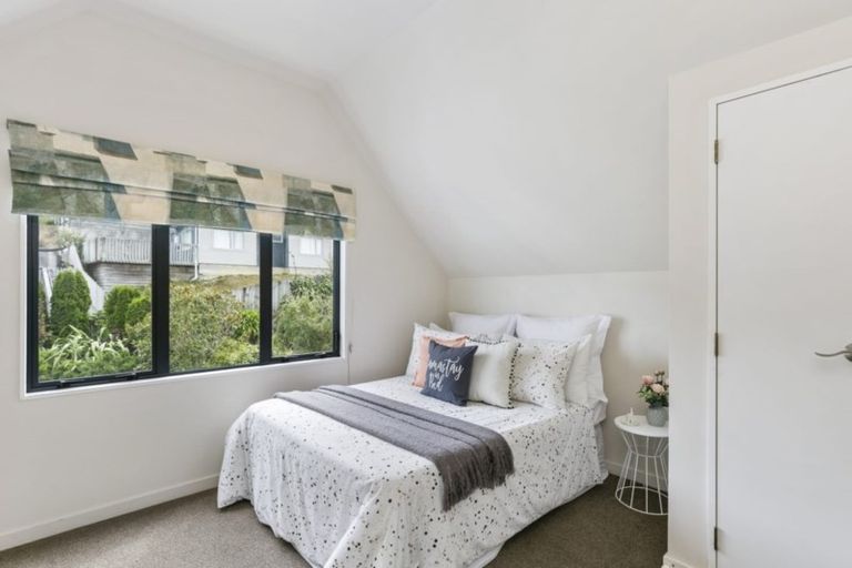 Photo of property in 47 Waverton Terrace, Churton Park, Wellington, 6037