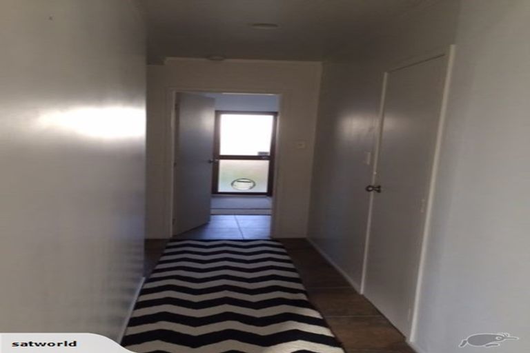 Photo of property in 5 Casuarina Road, Half Moon Bay, Auckland, 2012