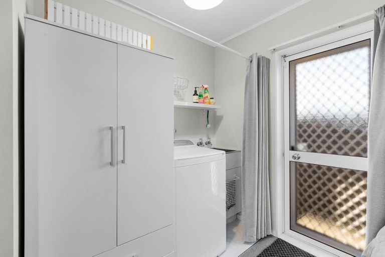 Photo of property in 3b Mcgowan Place, Orewa, 0931