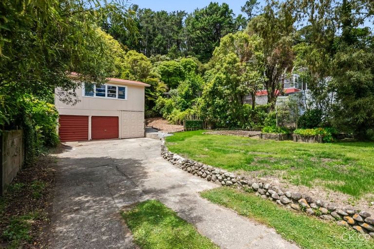 Photo of property in 465 Stokes Valley Road, Stokes Valley, Lower Hutt, 5019
