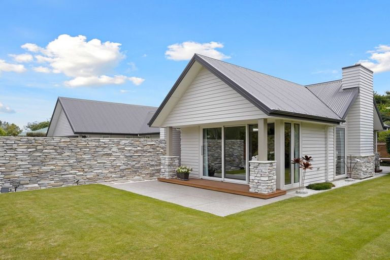 Photo of property in 97d Englefield Road, Northwood, Christchurch, 8051