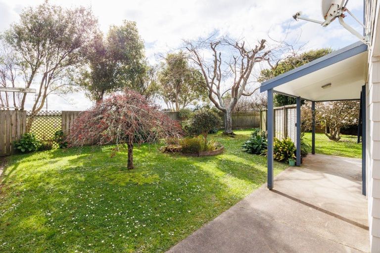 Photo of property in 16 Delta Place, Milson, Palmerston North, 4414