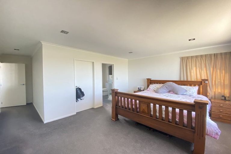 Photo of property in 3a Tudor Place, Mairangi Bay, Auckland, 0630