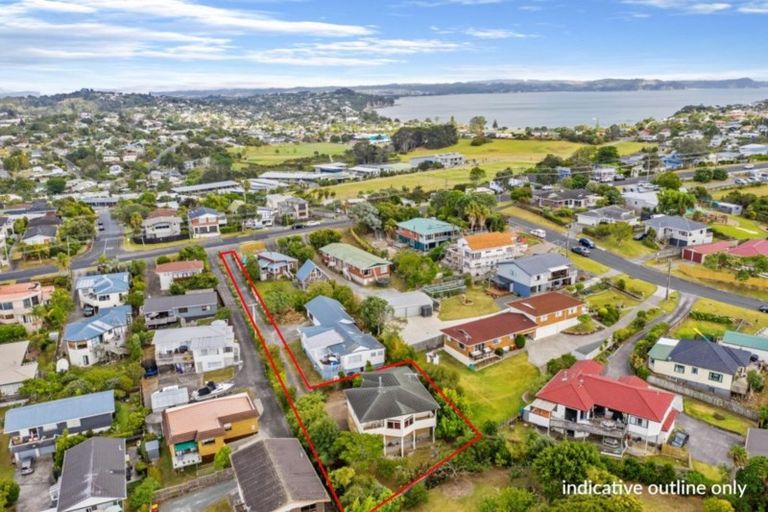 Photo of property in 31a Stanmore Bay Road, Stanmore Bay, Whangaparaoa, 0932