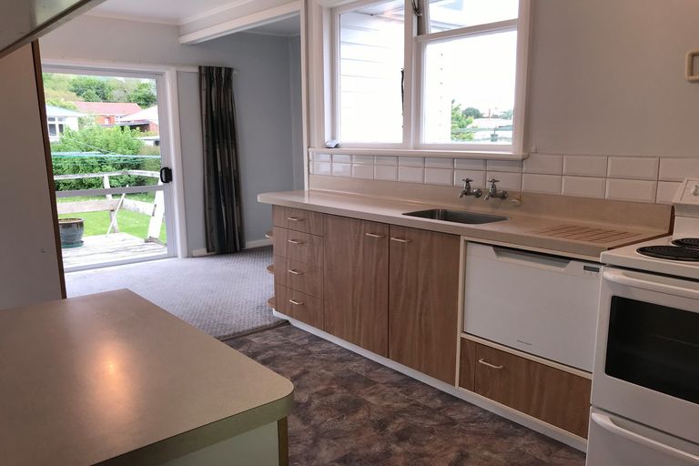 Photo of property in 42 Balmain Street, Halfway Bush, Dunedin, 9010