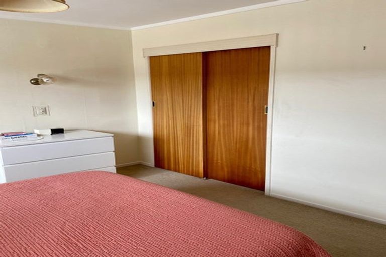 Photo of property in 1/83 Flanshaw Road, Te Atatu South, Auckland, 0610