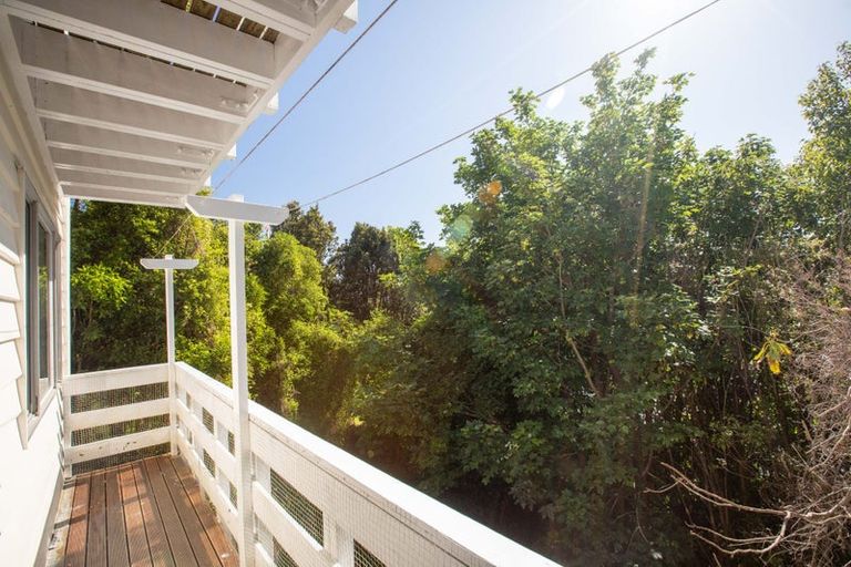 Photo of property in 12 Fairburn Grove, Johnsonville, Wellington, 6037