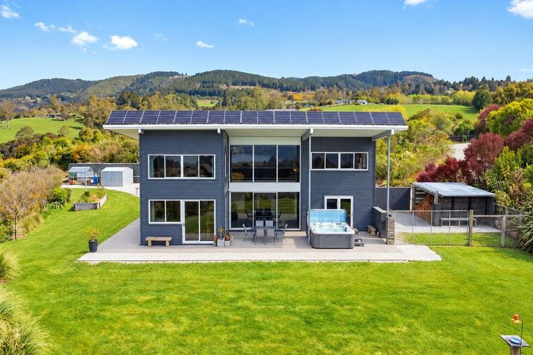 Photo of property in 878 Blueskin Road, Mount Cargill, Waitati, 9085