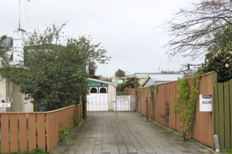 Photo of property in 633a Queen Street East, Levin, 5510