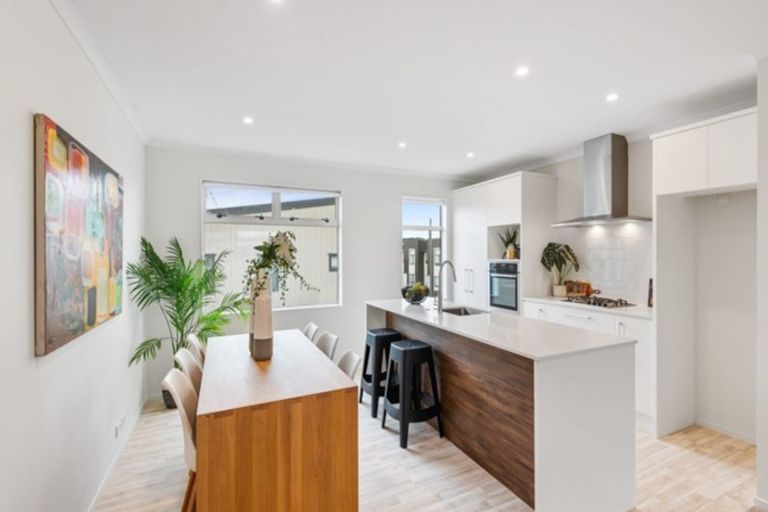 Photo of property in 15 Bonnette Road, Flat Bush, Auckland, 2019