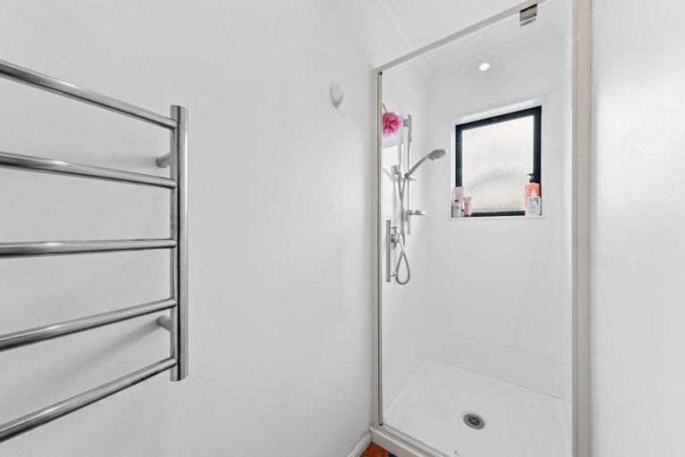 Photo of property in 2/213 Coronation Avenue, Welbourn, New Plymouth, 4310