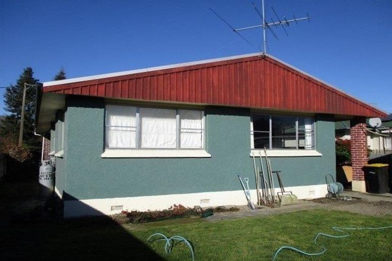 Photo of property in 19 Railway Esplanade, East Gore, Gore, 9710