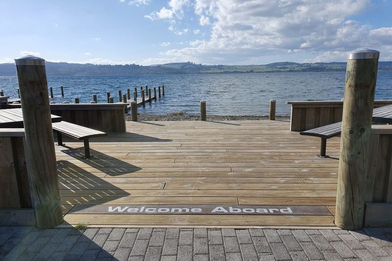 Photo of property in 20 Kurapoto Lane, Rainbow Point, Taupo, 3330