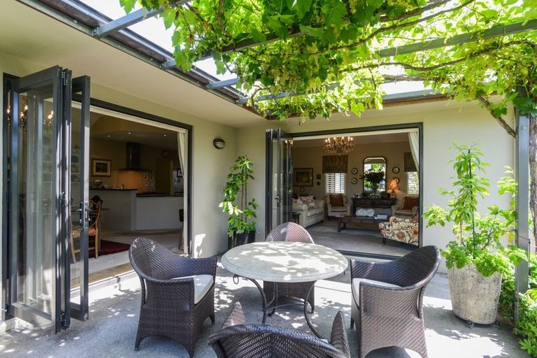 Photo of property in 25a Chambers Street, Havelock North, 4130