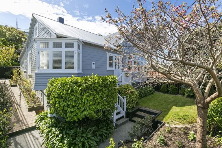 Photo of property in 72 Hataitai Road, Hataitai, Wellington, 6021