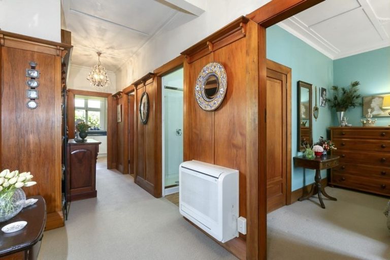 Photo of property in 70 Forbury Road, Saint Clair, Dunedin, 9012