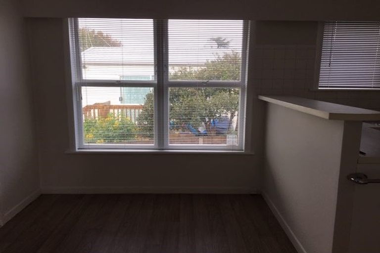 Photo of property in 17 Beaumonts Way, Manurewa, Auckland, 2102