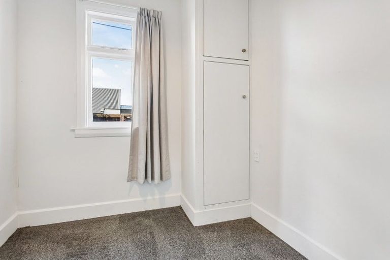 Photo of property in 2/24 North Avon Road, Richmond, Christchurch, 8013