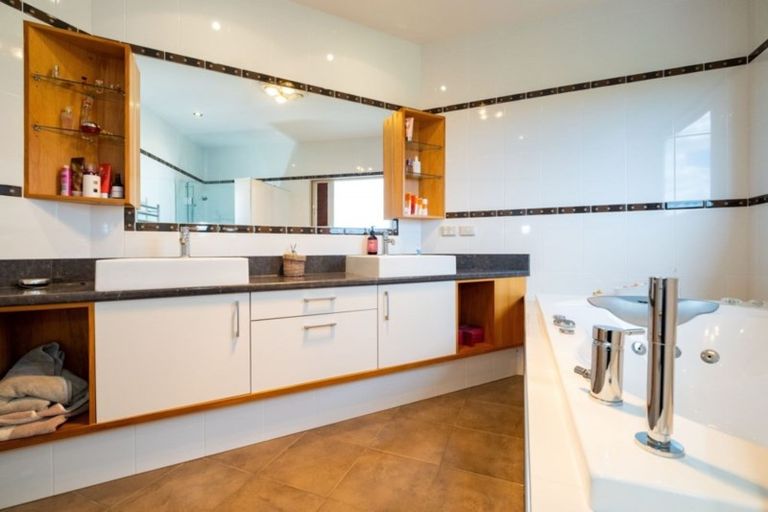 Photo of property in 116 Margaret Avenue, Havelock North, 4130