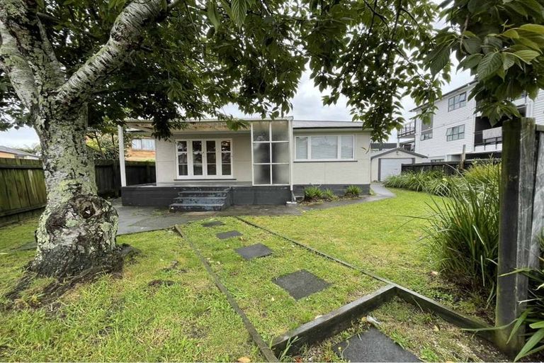 Photo of property in 155 Russell Road, Manurewa, Auckland, 2102
