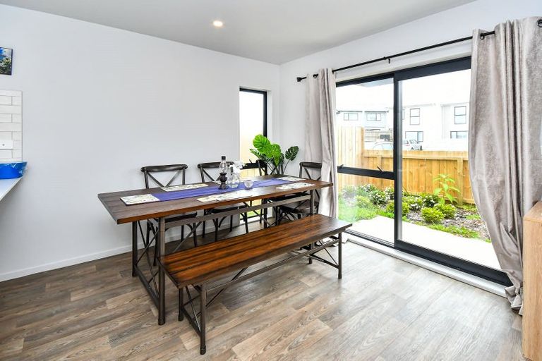 Photo of property in 38 Matawhanga Drive, Wattle Downs, Auckland, 2103