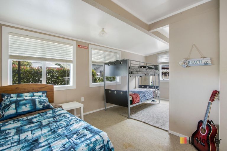 Photo of property in 10 Dillon Street, Waihi Beach, 3611