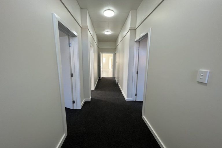 Photo of property in 27-29 Andrew Young Street, Palmerston North, 4410