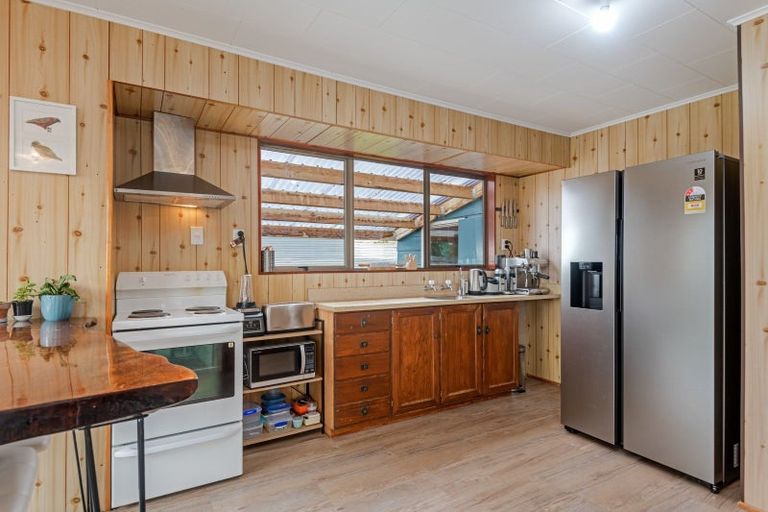 Photo of property in 32 Rata Street, Tokomaru, Palmerston North, 4474