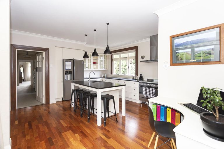 Photo of property in 27 Stour Street, Oamaru, 9400