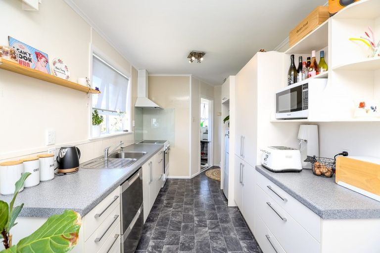 Photo of property in 185 Omata Road, Blagdon, New Plymouth, 4310