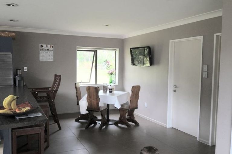 Photo of property in 5h Brights Road, Waiuku, 2123