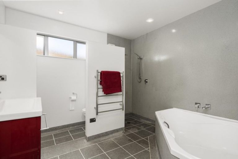 Photo of property in 115 Oriental Parade, Papamoa Beach, Papamoa, 3118